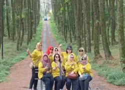 Ibu pemda sulsel sewa mobil wisata di kragilan magelang 3