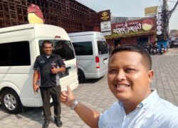 sopir sewa mobil pak hary mas gede